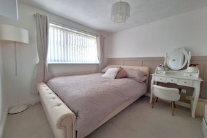 Bedroom - click for photo gallery
